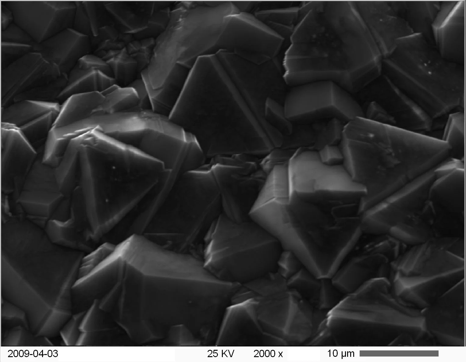 Synthetic diamond closeup. - Image Credit: Instytut Fizyki Uniwersytet Kazimierza Wielkiego