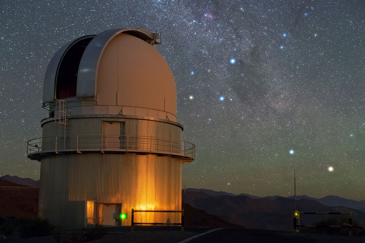 Alpha Centauri is actually the outer star (bottom right) of The Pointers, which point to the Southern Cross. - Image CRedit: Y. Beletsky (LCO)/ESO , CC BY