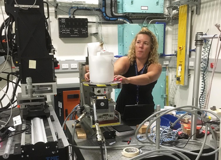 Setting up a fossil in the Australian Synchrotron’s IMBL facility. Fossilised soft organs can be studied using these high-tech imaging methods. - Image Credit: John Long, Flinders University