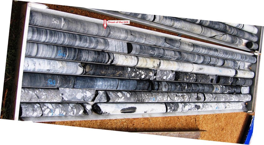 To get a more precise timing for the GOE, Genming Luo first analyzed rocks from around this period. Luo was looking for a particular sulfur isotope pattern called mass-independent fraction of sulfur isotopes (S-MIF) in order to determine when oxygen first appeared in the Earth’s atmosphere. - Image Credits: Courtesy of the researchers