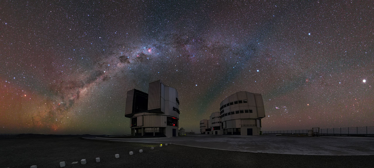 Airglow spotted in panoramic shot of the Very Large Telescope. – Image Credit: ESO/Y. Beletsky