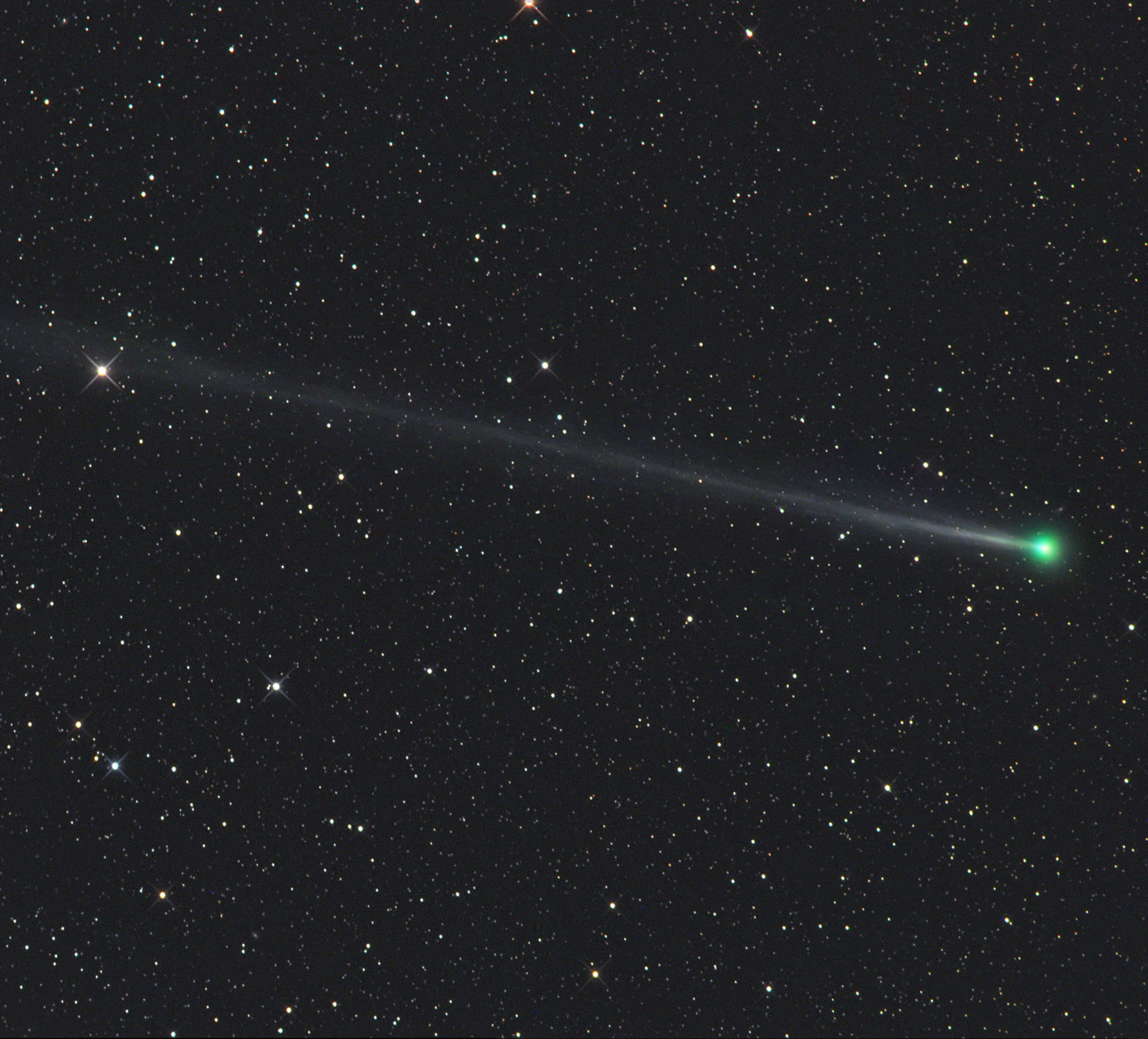 В какое время можно увидеть комету. Зеленая Комета. Комета фото. Комета через телескоп.