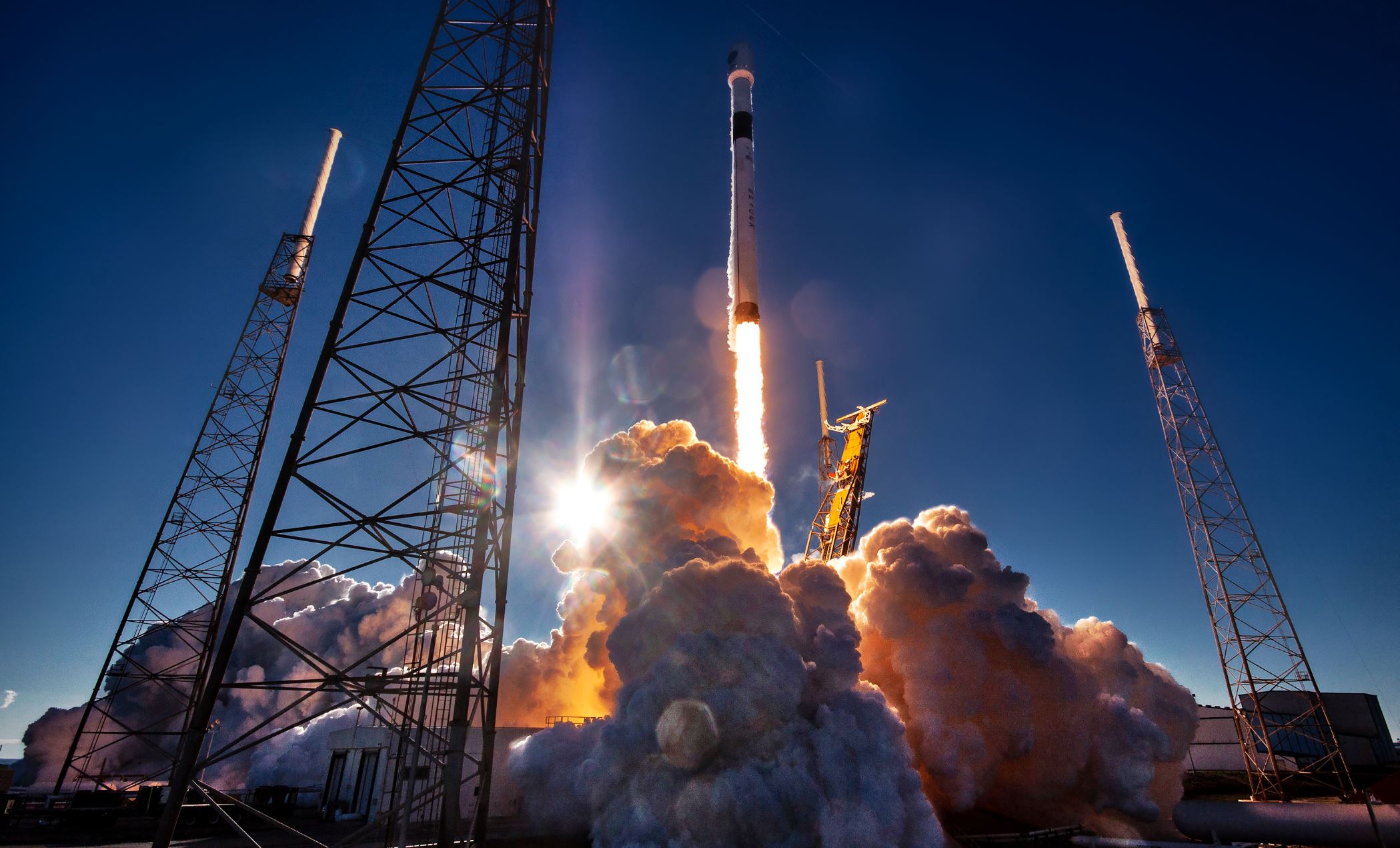 A SpaceX falcon 9 rocket launch - Image Credit: SpaceX