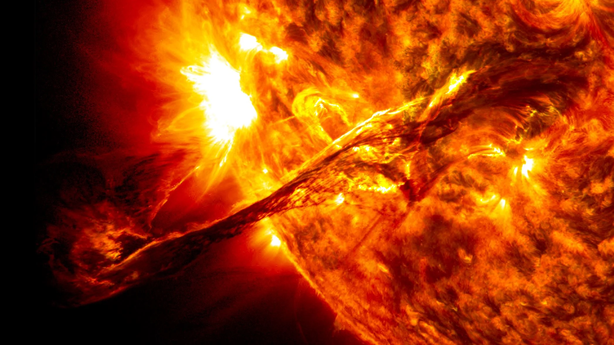 Solar Activity Forecast for Next Decade Favorable - Good News for Space Exploration!