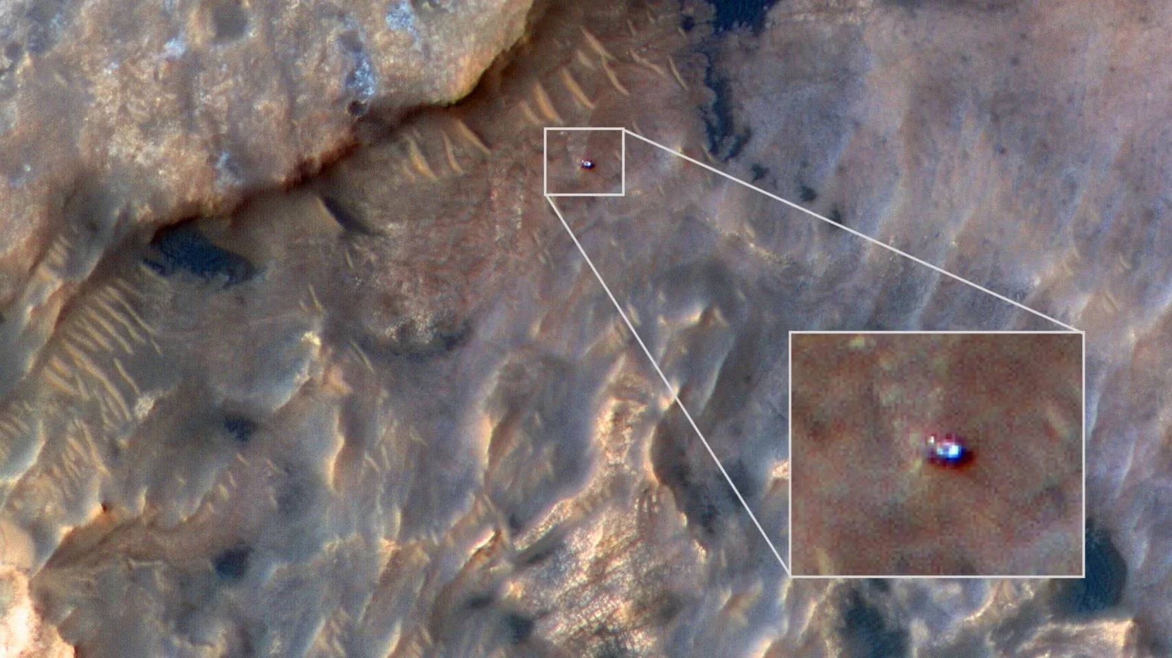 Awesome picture: HiRISE Spots Curiosity Rover at Mars' 'Woodland Bay'