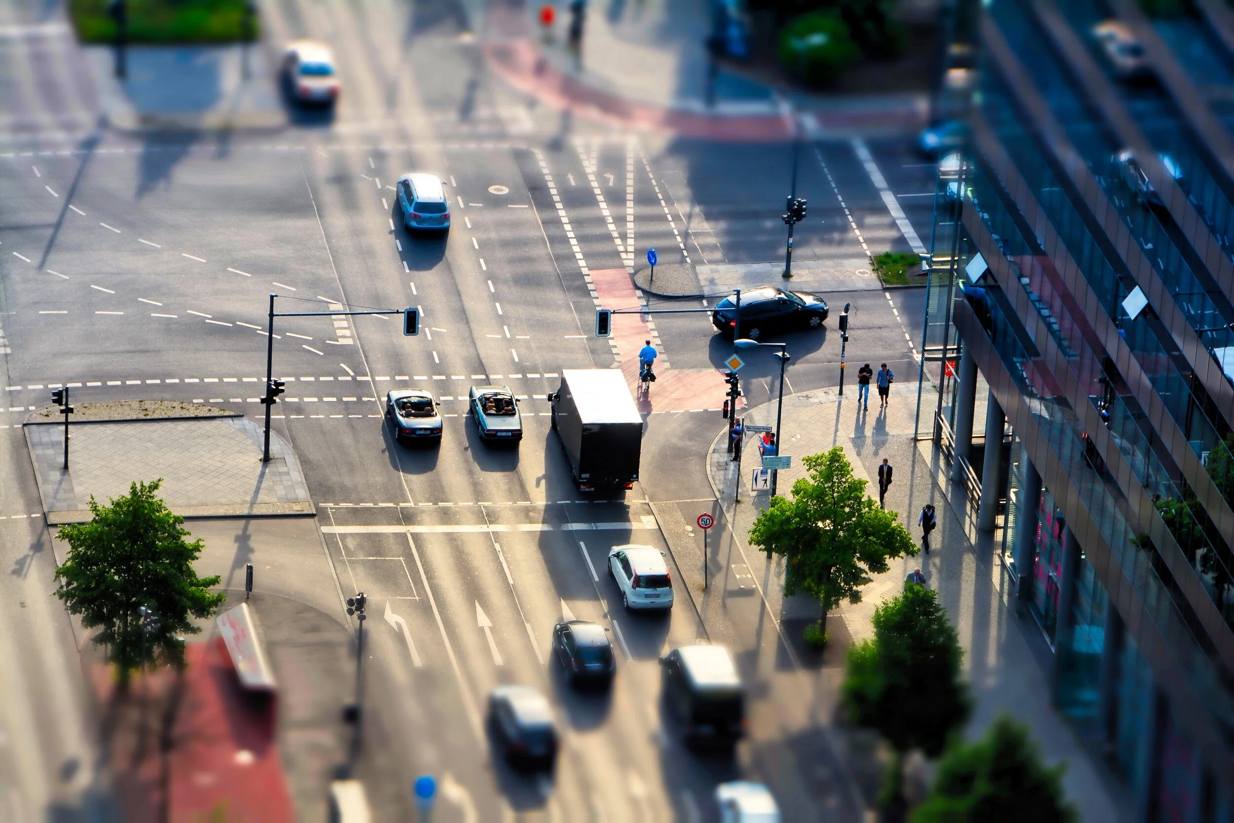Future self-driving cars might be able to peek around corners and see obscured objects