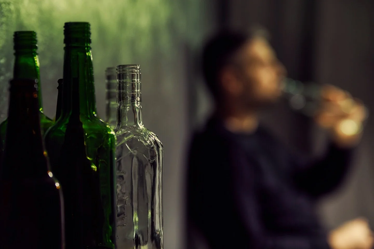 Young 'night owls' are prone to drinking and smoking due to impulsiveness