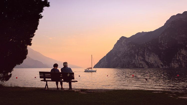 Old couple - in-article image.jpg