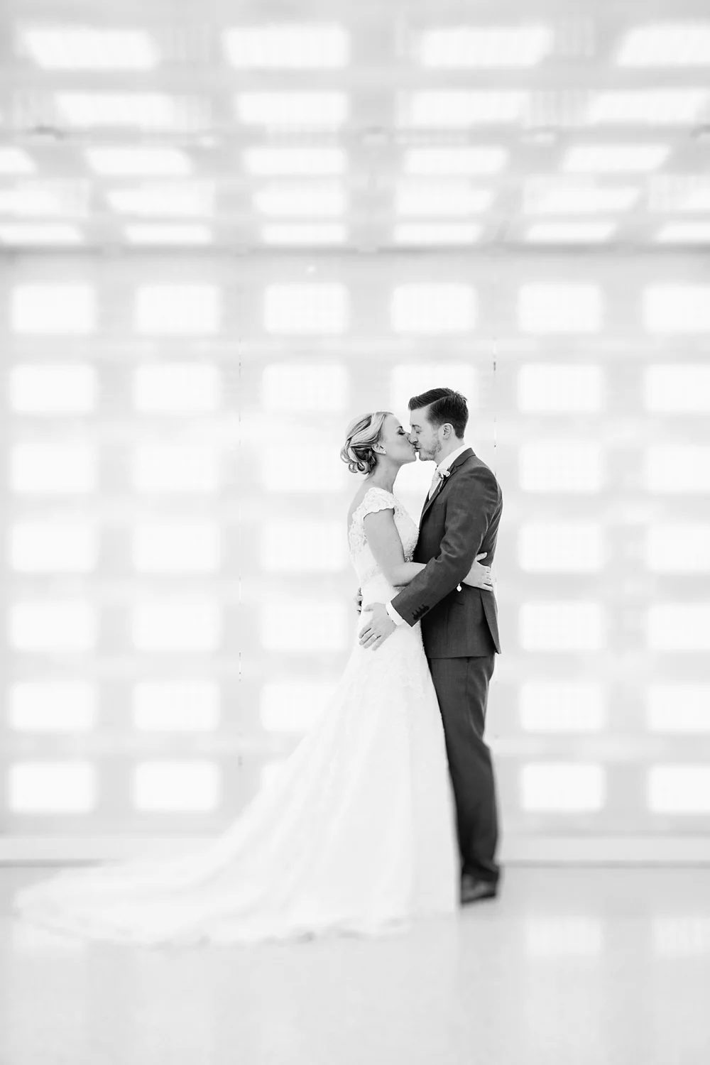 TOP OF THE ROCK ELOPEMENT: JANE+ANTHONY