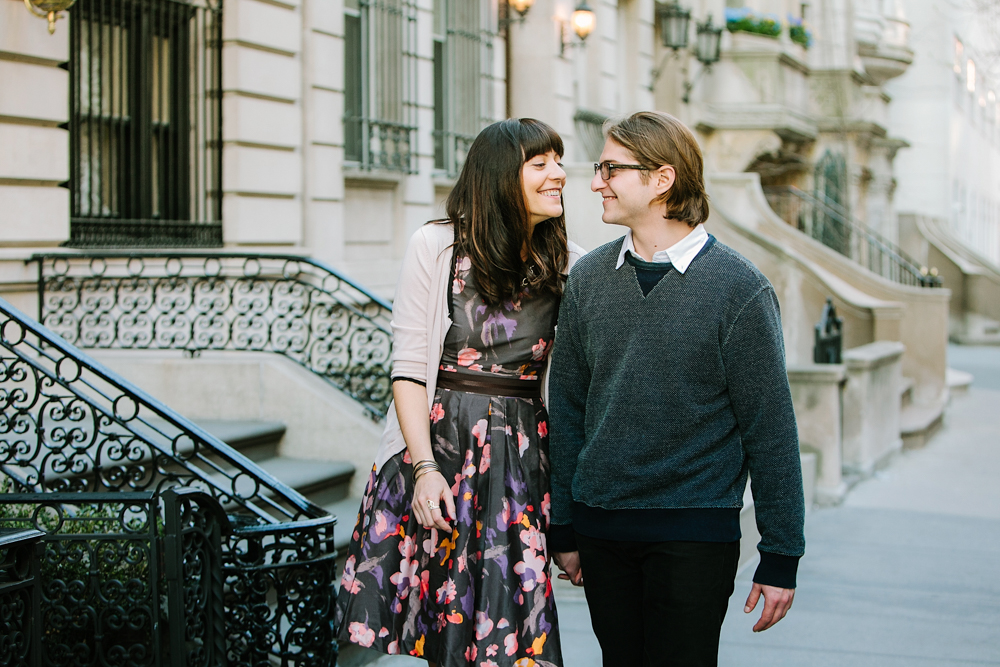 Upper East Side NYC engagement session by Tanya Isaeva Photography