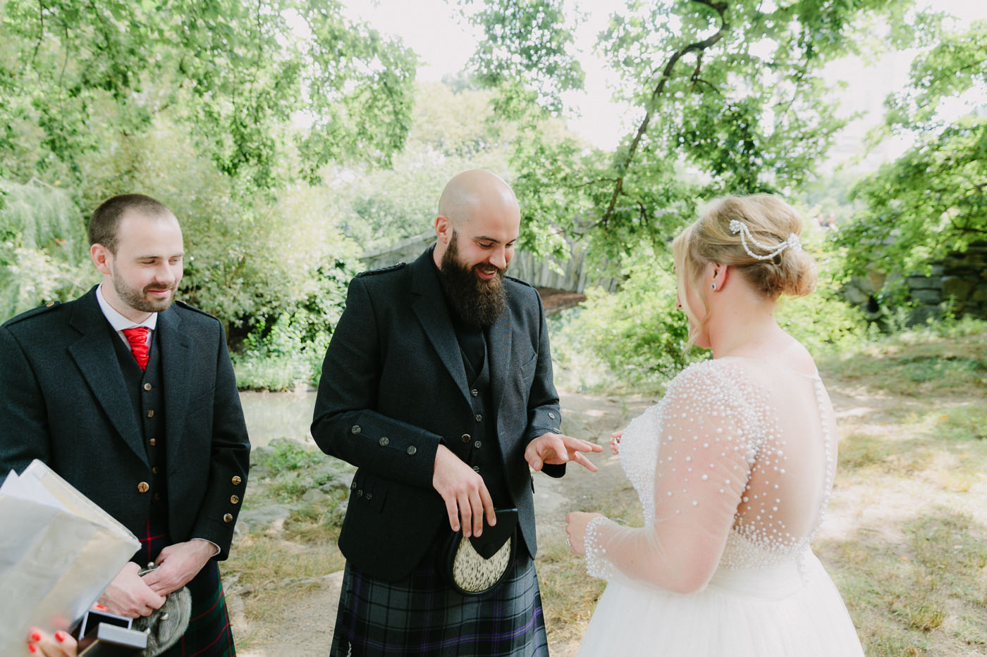 Central Park-Gapstow-bridge-wedding_H&K-47.jpg