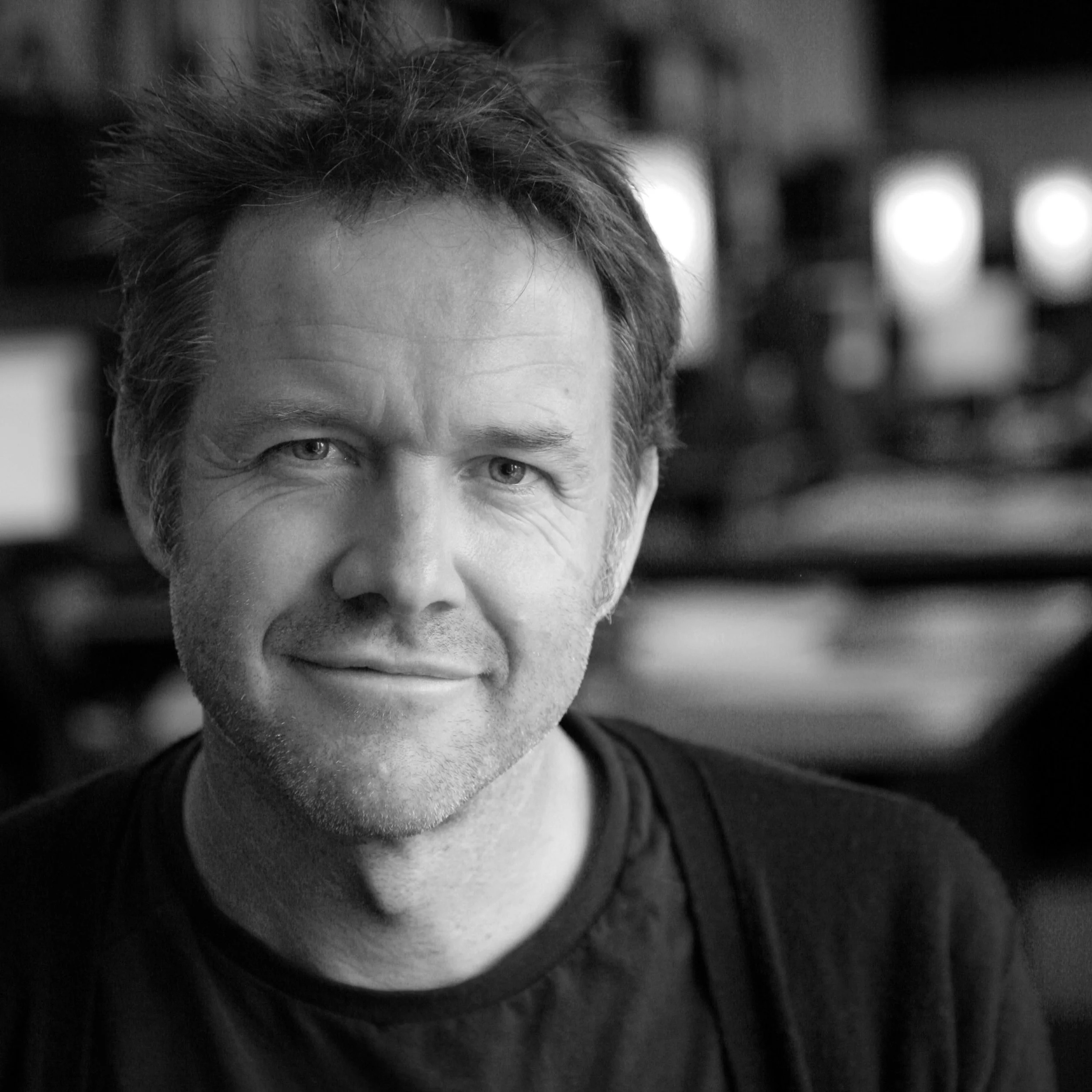 Simon O’Brian, Director