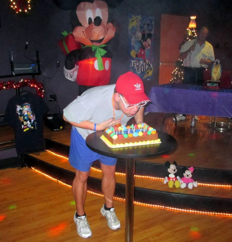 I wish to send a Make-A-Wish family to Walt Disney World!!