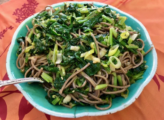 Soba Noodles with Garlicky Spinach &amp; Miso