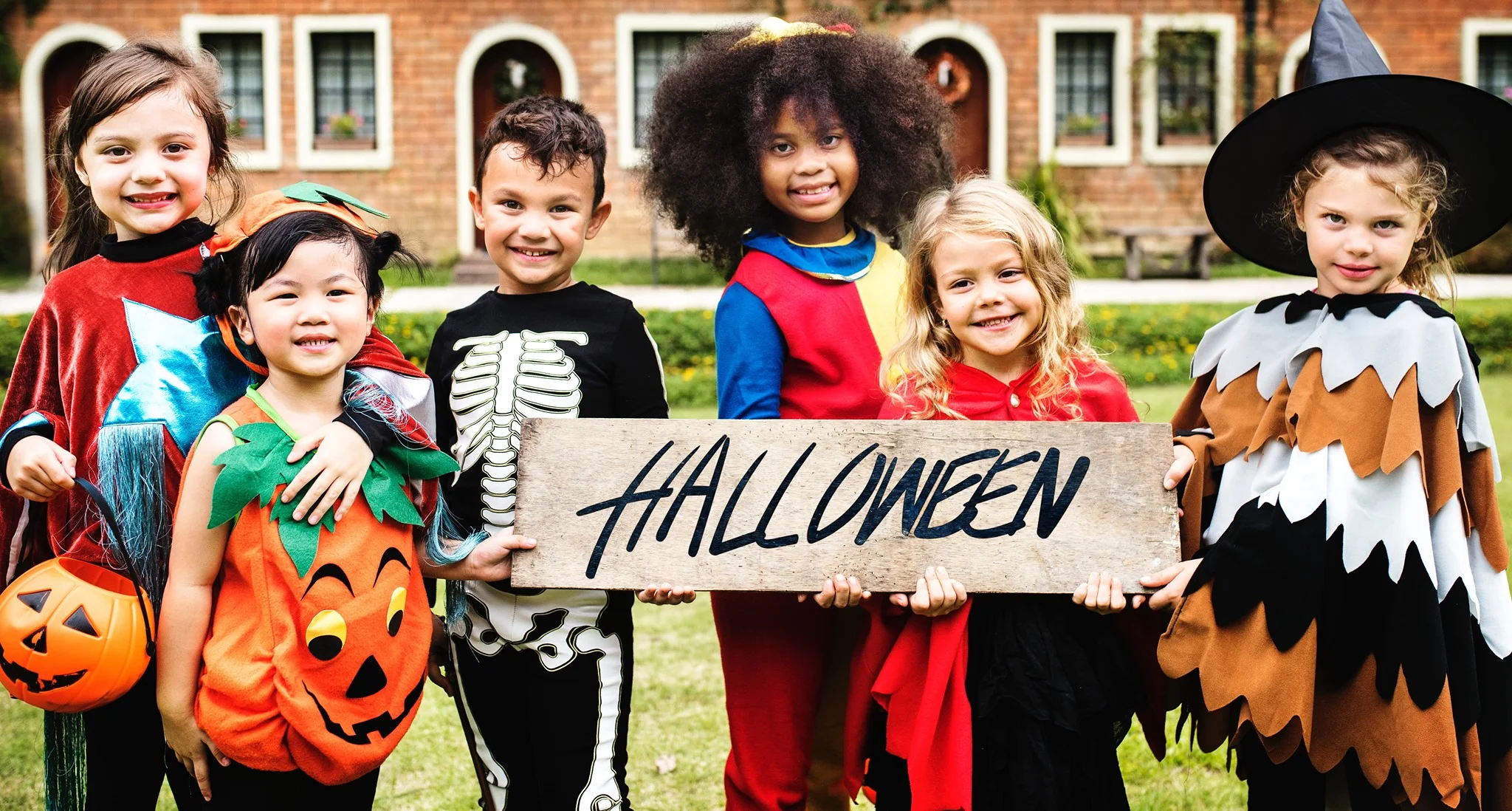 People's Hallows' Eve Festivities and Children's Costume Swap