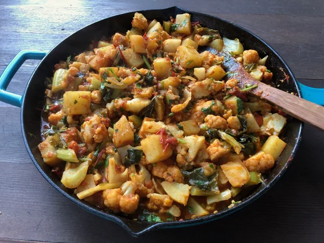 Aloo Gobi (Indian Cauliflower & Potatoes)