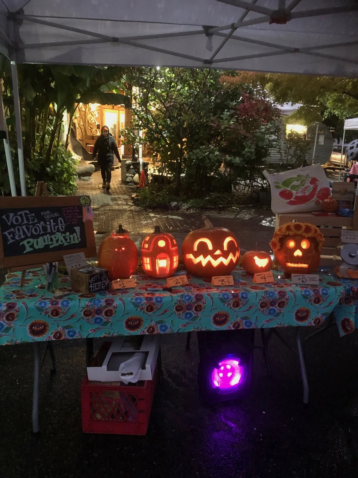 People's SPOOKY Farmers Market