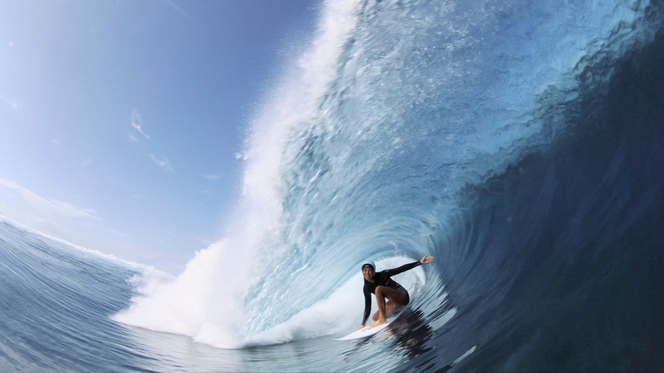 PRIME VIDEO: SURF GIRLS INTERNATIONAL - SEASON 2 