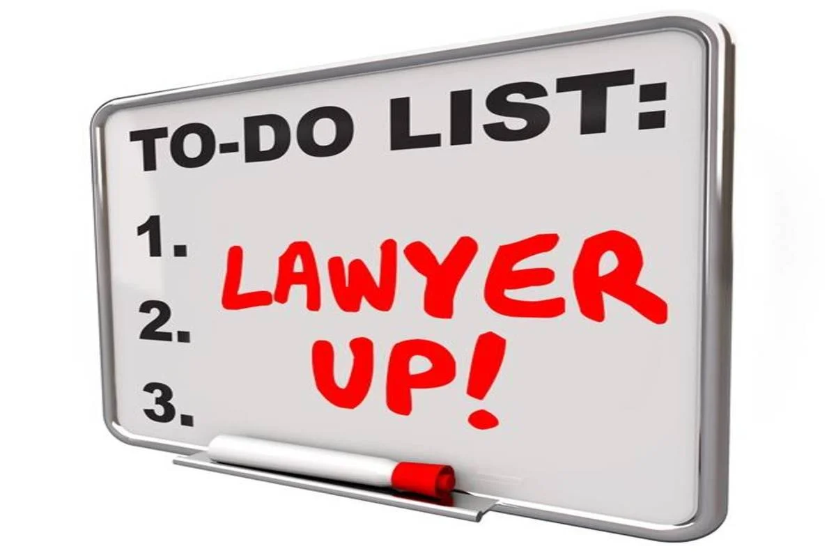 Law Professor says NEVER talk to police: say only “I want a lawyer” and nothing else (yes, even when innocent)