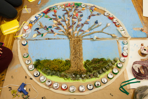 do_good_students_create_art_from_recycled_goods_photo_by_dustin_chambers_0055.jpg