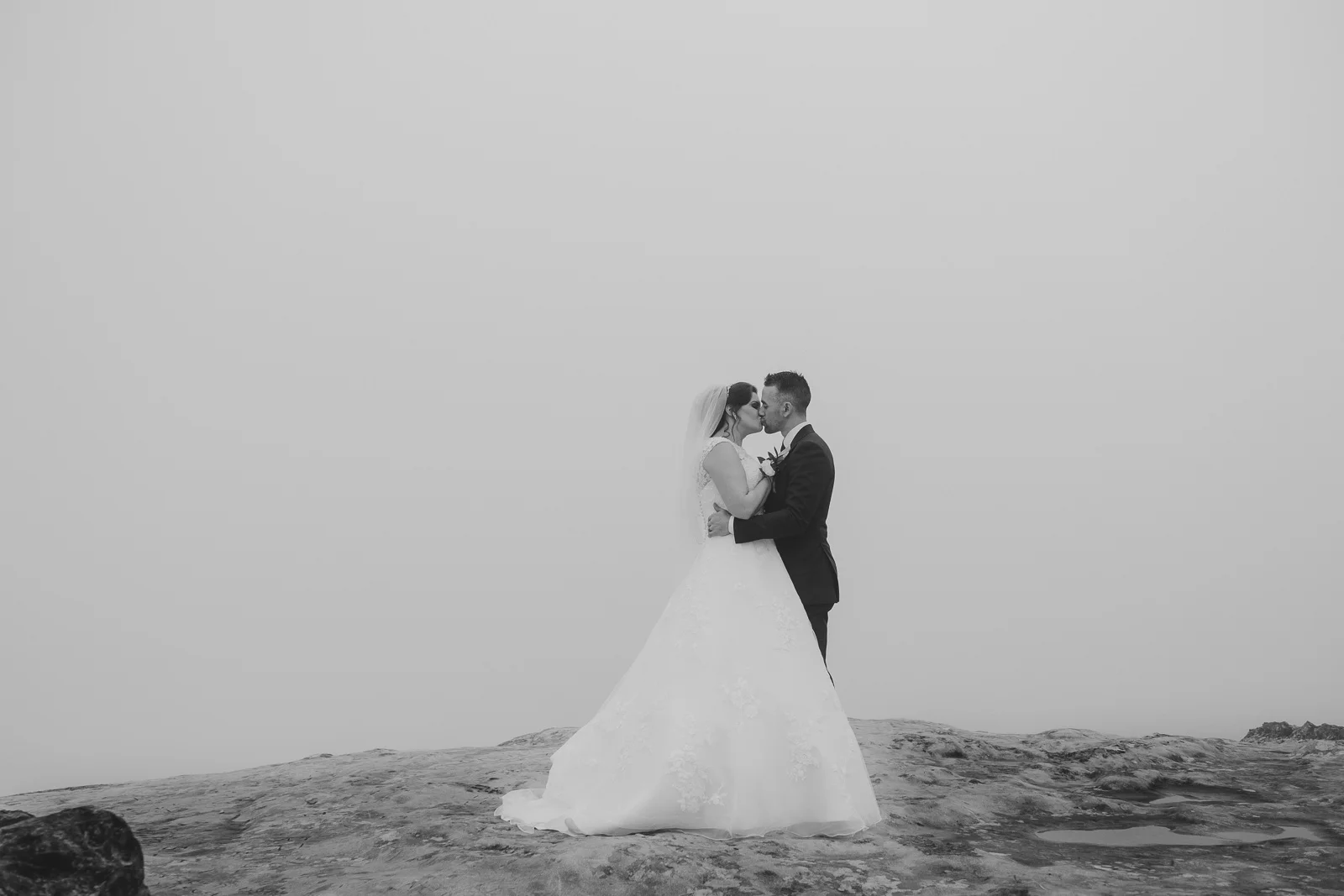 blue-mountains-lincolns-rock-wedding