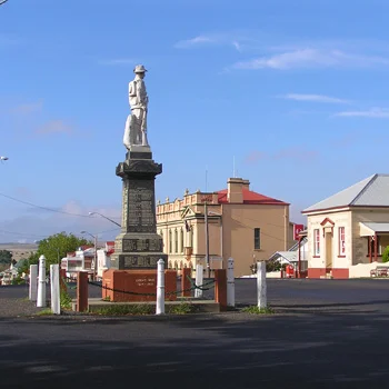braidwood cenotaph.jpg