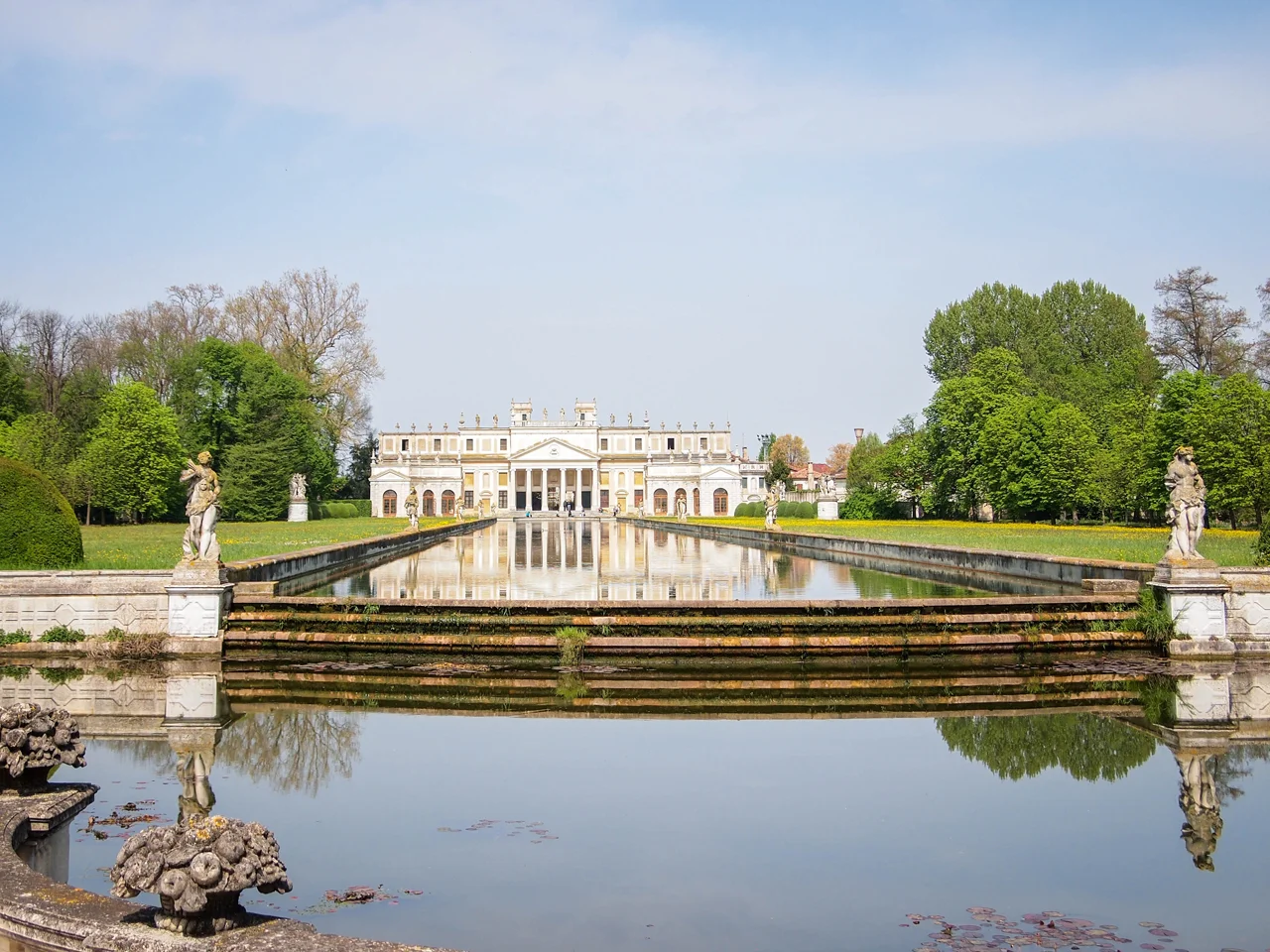 A view of Villa Pisani from the garden