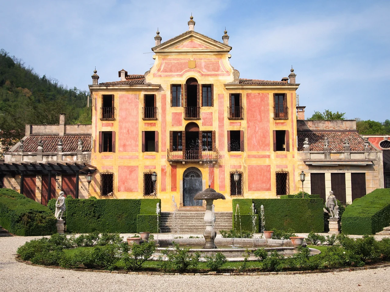 Beautiful Villa Barbarigo in Valsanzibio
