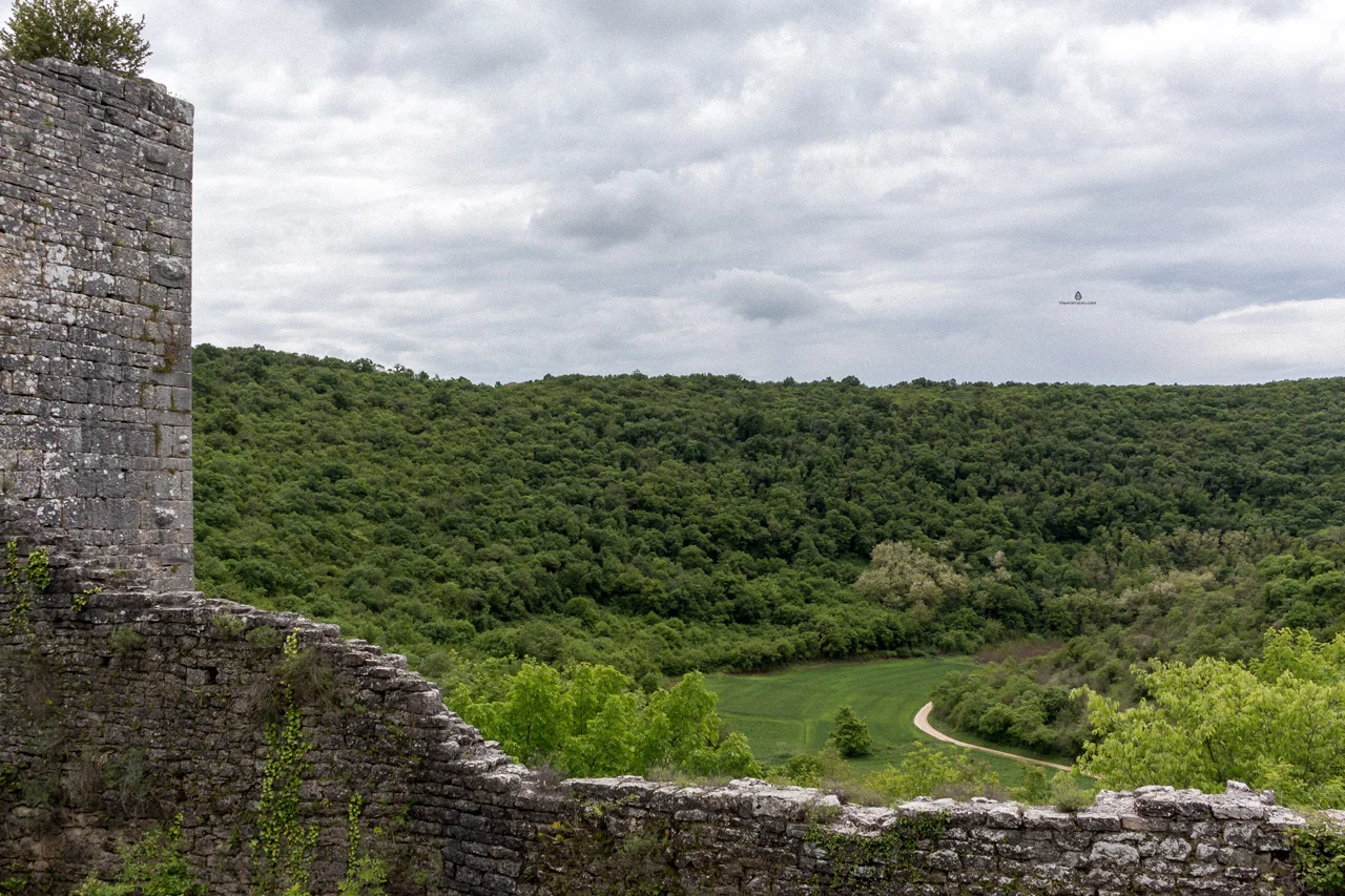Dvigrad-view