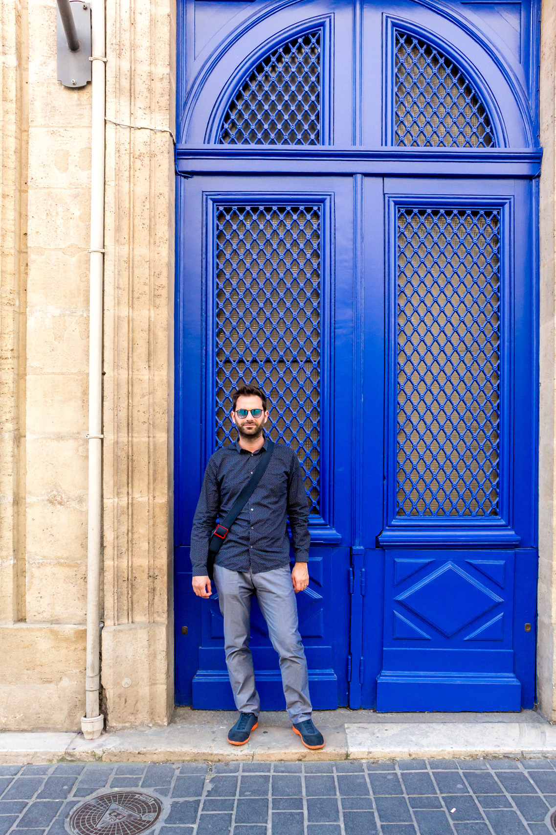 Blue doors of Bordeaux