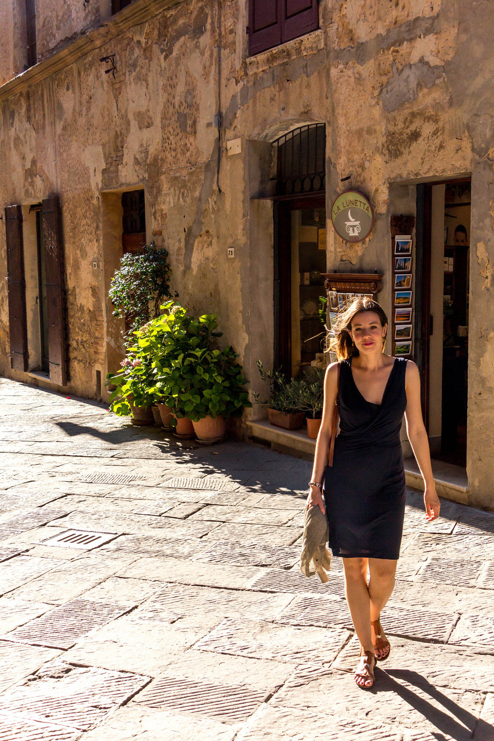 Walking the streets of Pienza, Tuscany