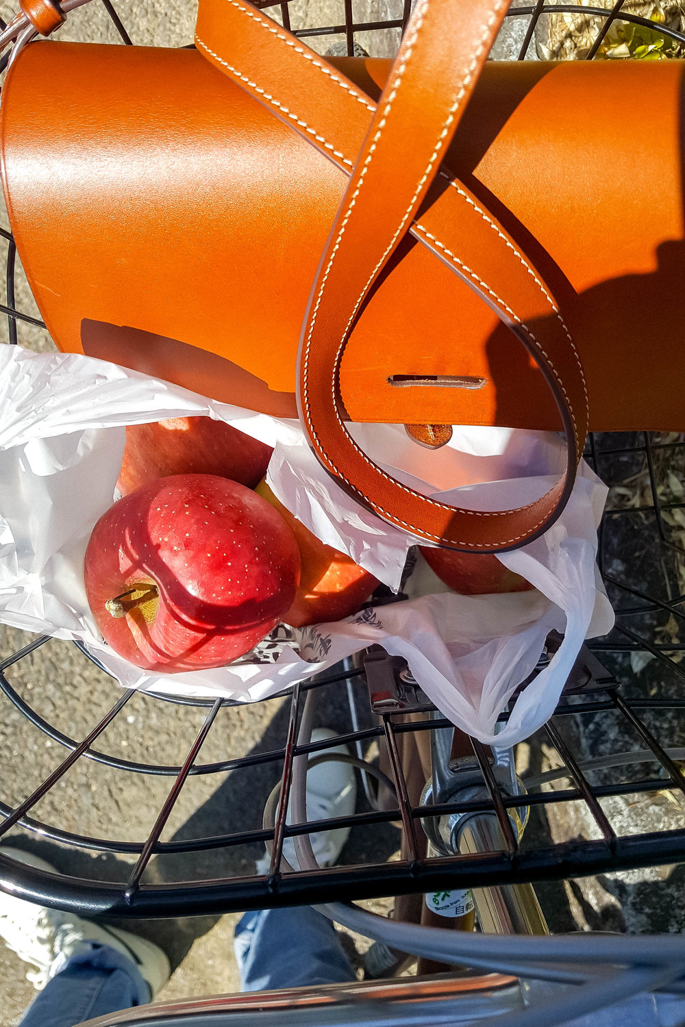 Takayama apples