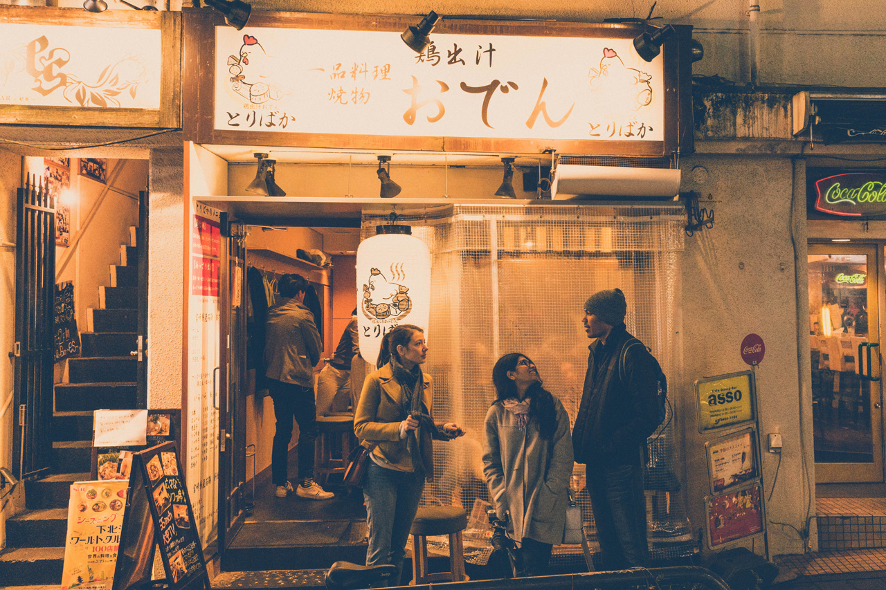 Chatting with Tanmaya and Andrew in front of that marvelous chicken place