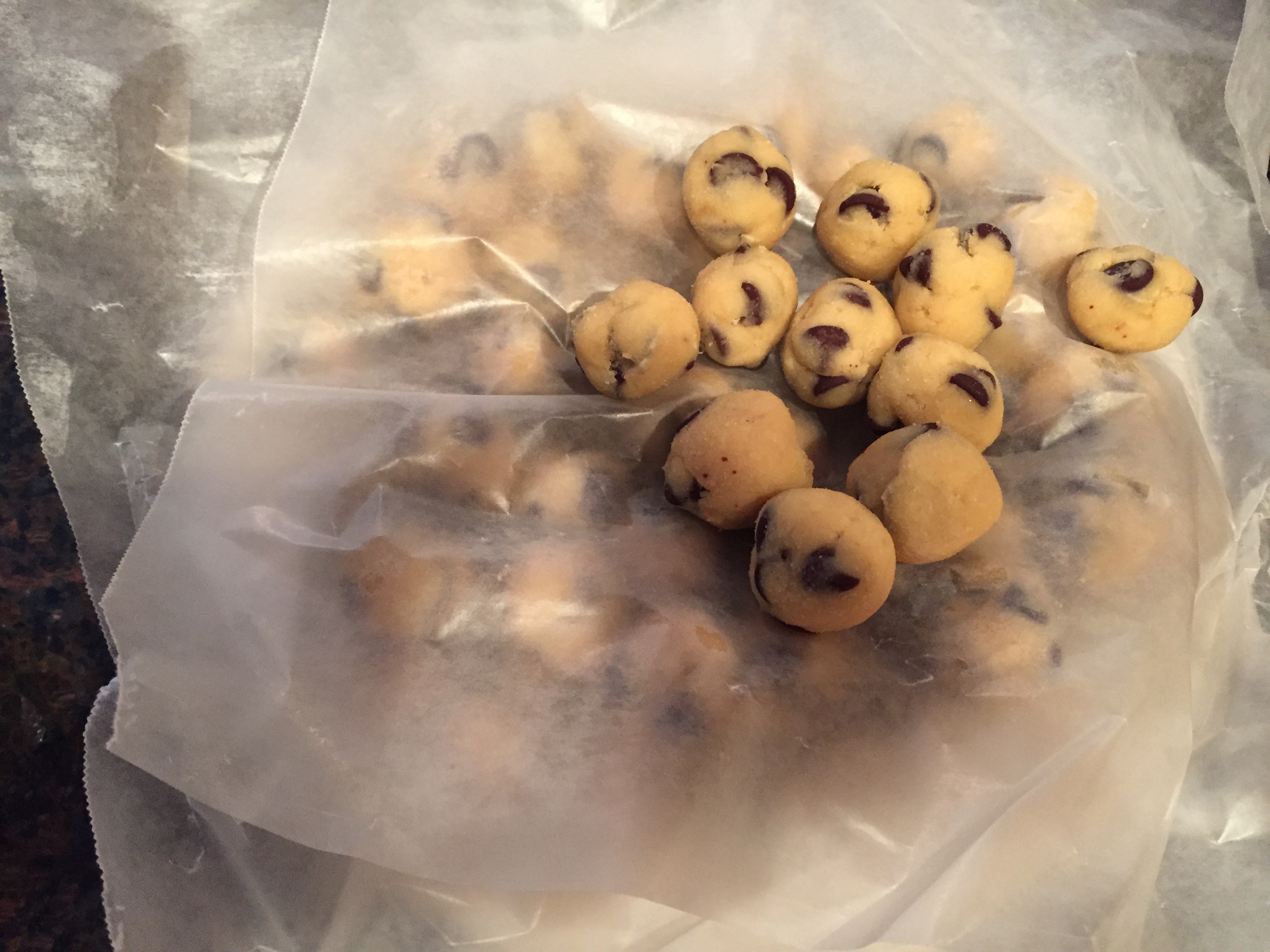 I like my cookies bite-size, about a tablespoon of dough per cookie ball.