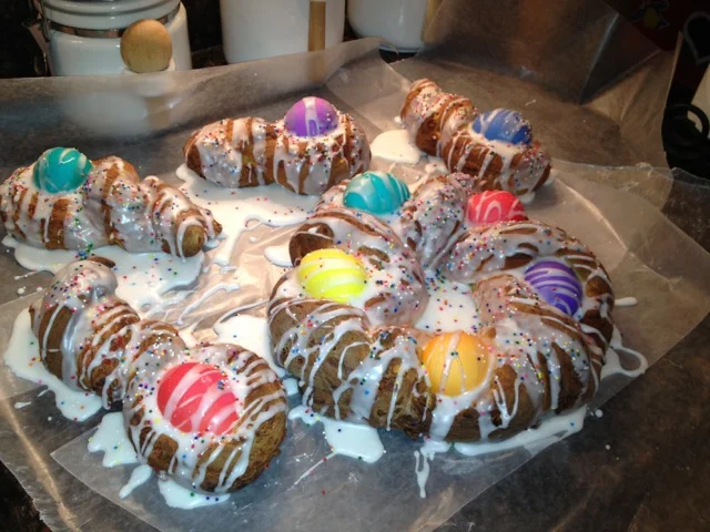 My Easter Traditions, Featuring Italian Easter Bread and Panettone