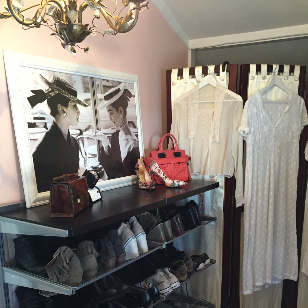 You closet can be a bright, energizing place if you keep it free from clutter!