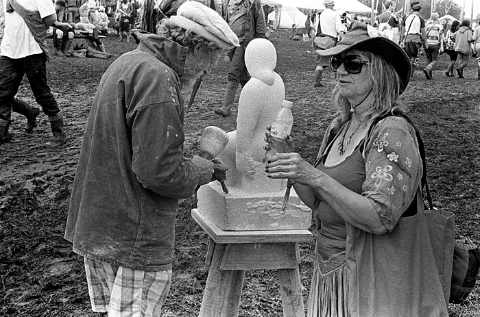 Stone carving STUNICGLAST016