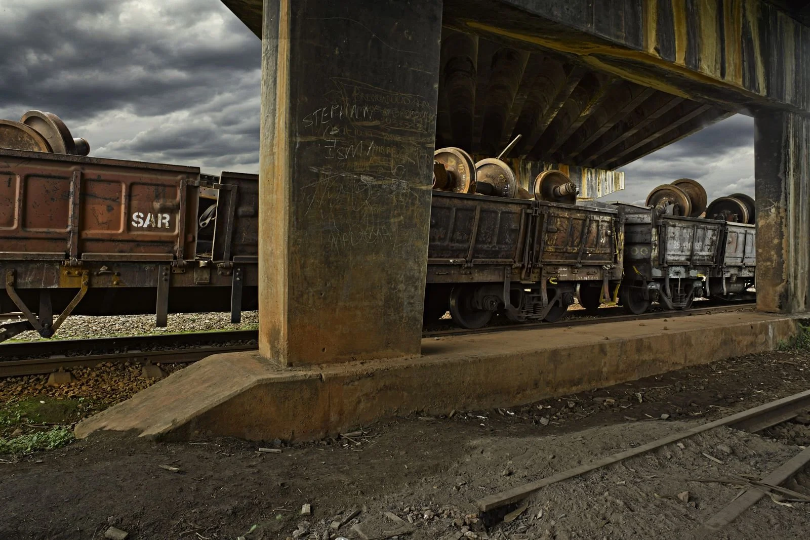 train-bridge-station-sacha-waldman-sacha-waldman.jpg