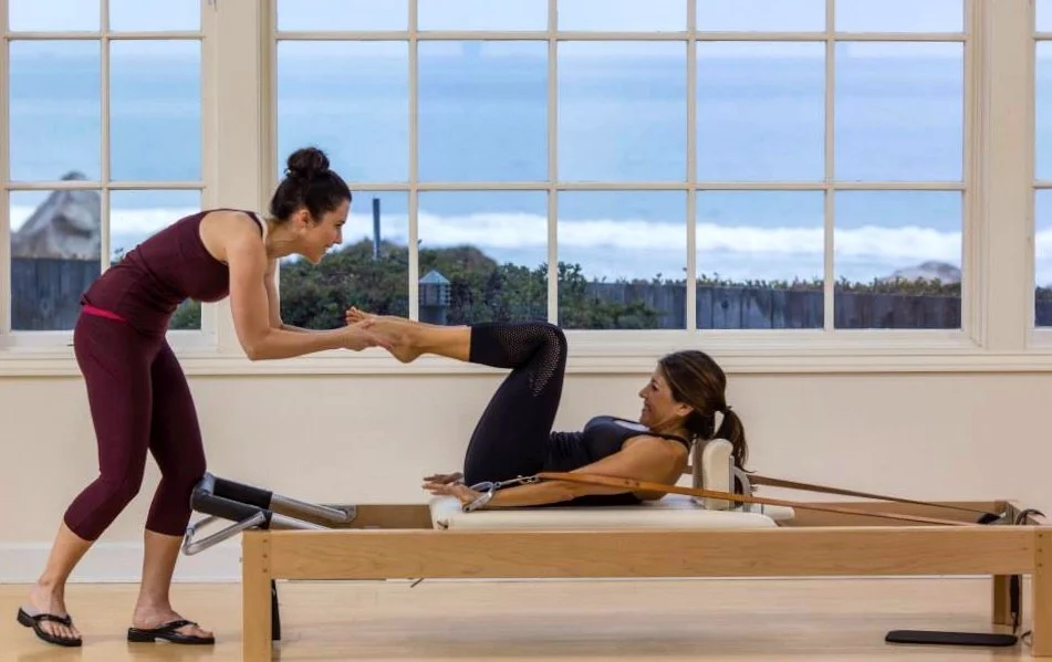 MeJo Wiggin teaching the Coordination during a Reformer class for online classes with Pilates Anytime.