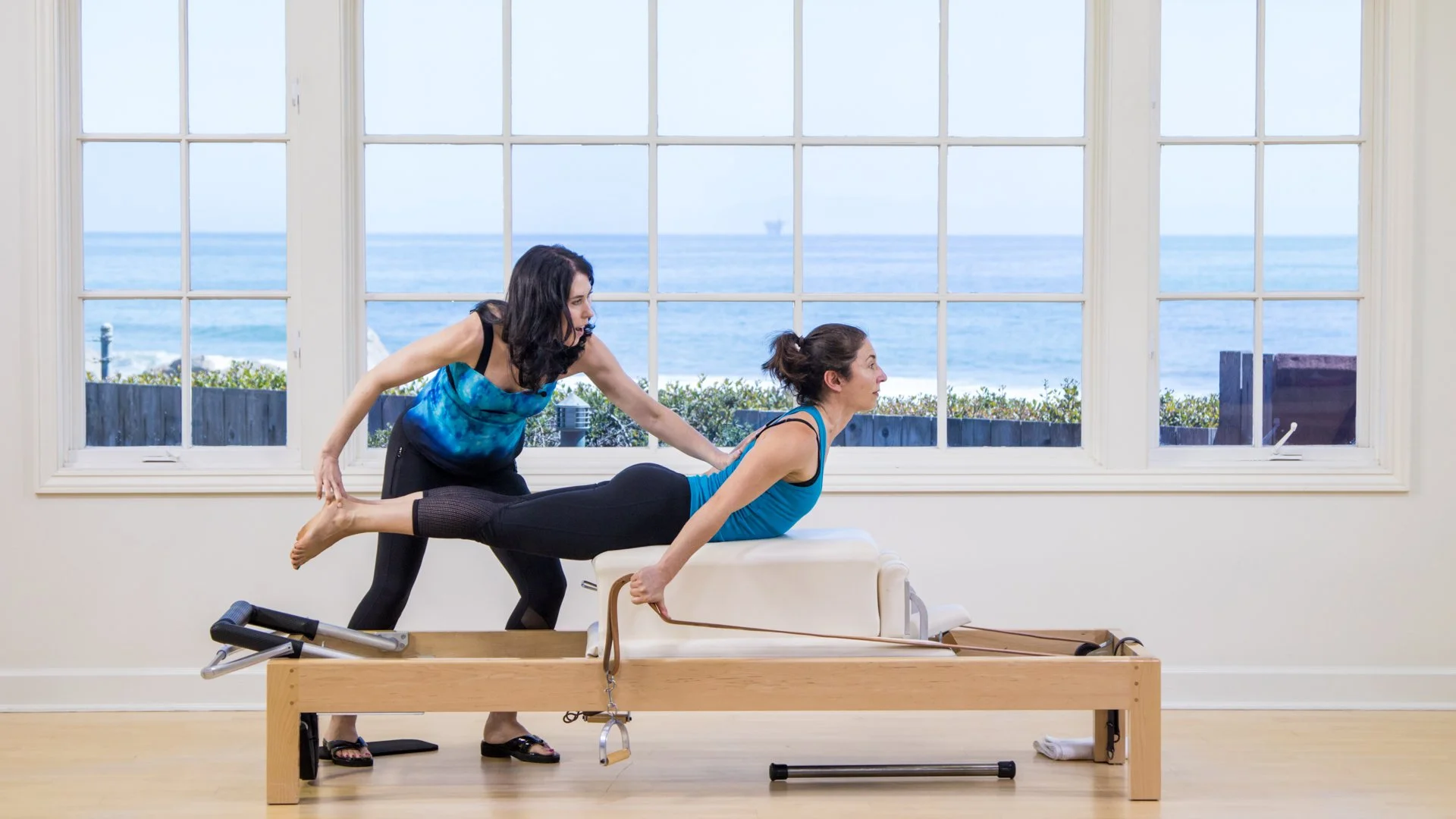 MeJo Wiggin teaching Pulling Straps on the Classical Pilates Reformer.