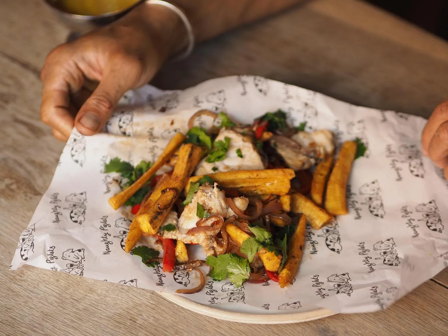 NICO&rsquo;S MONKFISH SPICE BAG
The dish everyone has been talking about in the neighbourhood is finally out of the bag 🔥

Became an Irish classic quite recently. 
Traditionally with fried chicken. 
Get your plate, pour over the curry sauce, shake a
