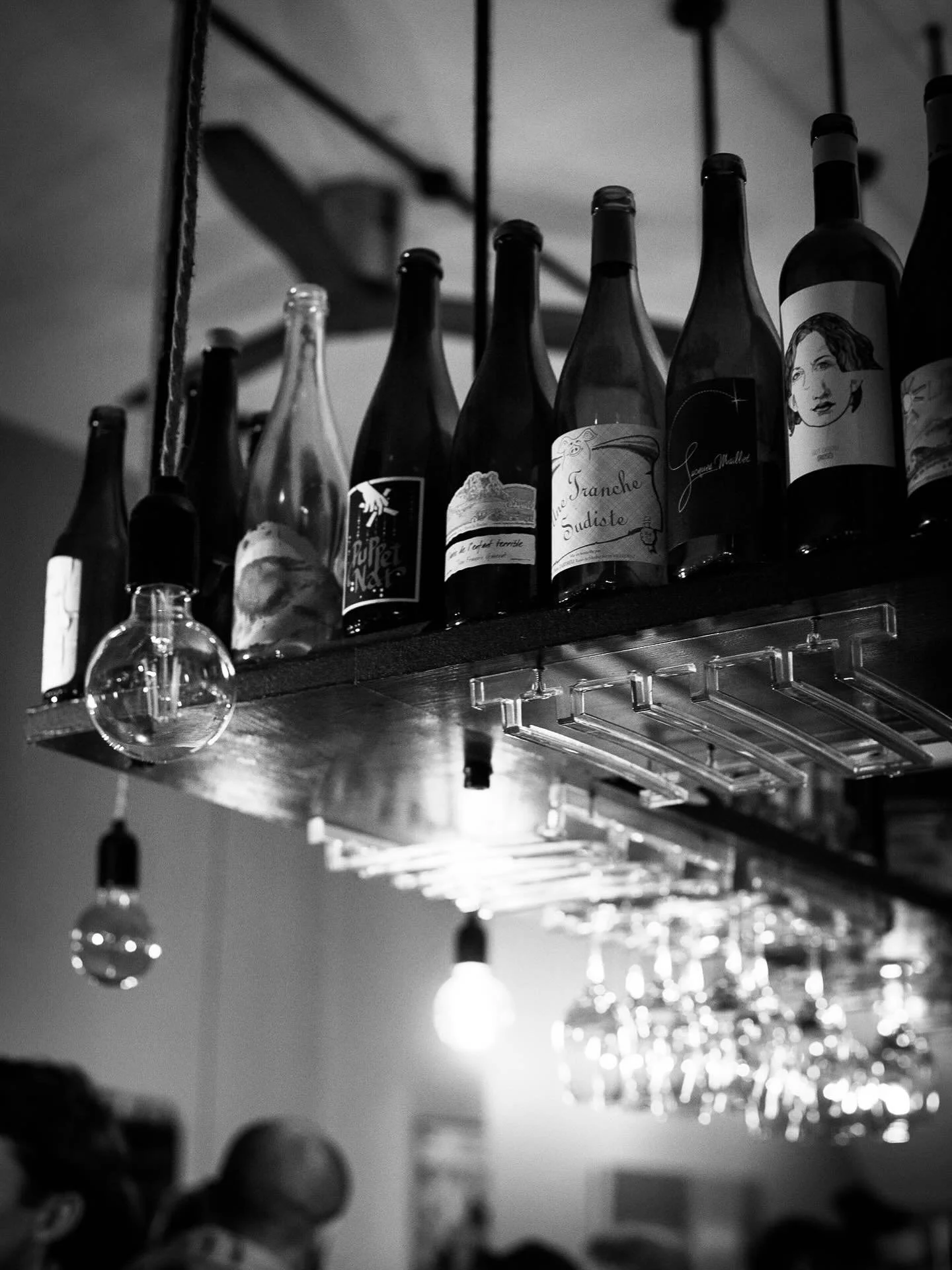 AROUND THE TABLE
Yes, it is that time again, it&rsquo;s always that time but this is even more special, because it&rsquo;s Autumn, and it is wonderful, and it is my favourite season. 
The season of great cosiness, dimmed lights, candles, wine stains,