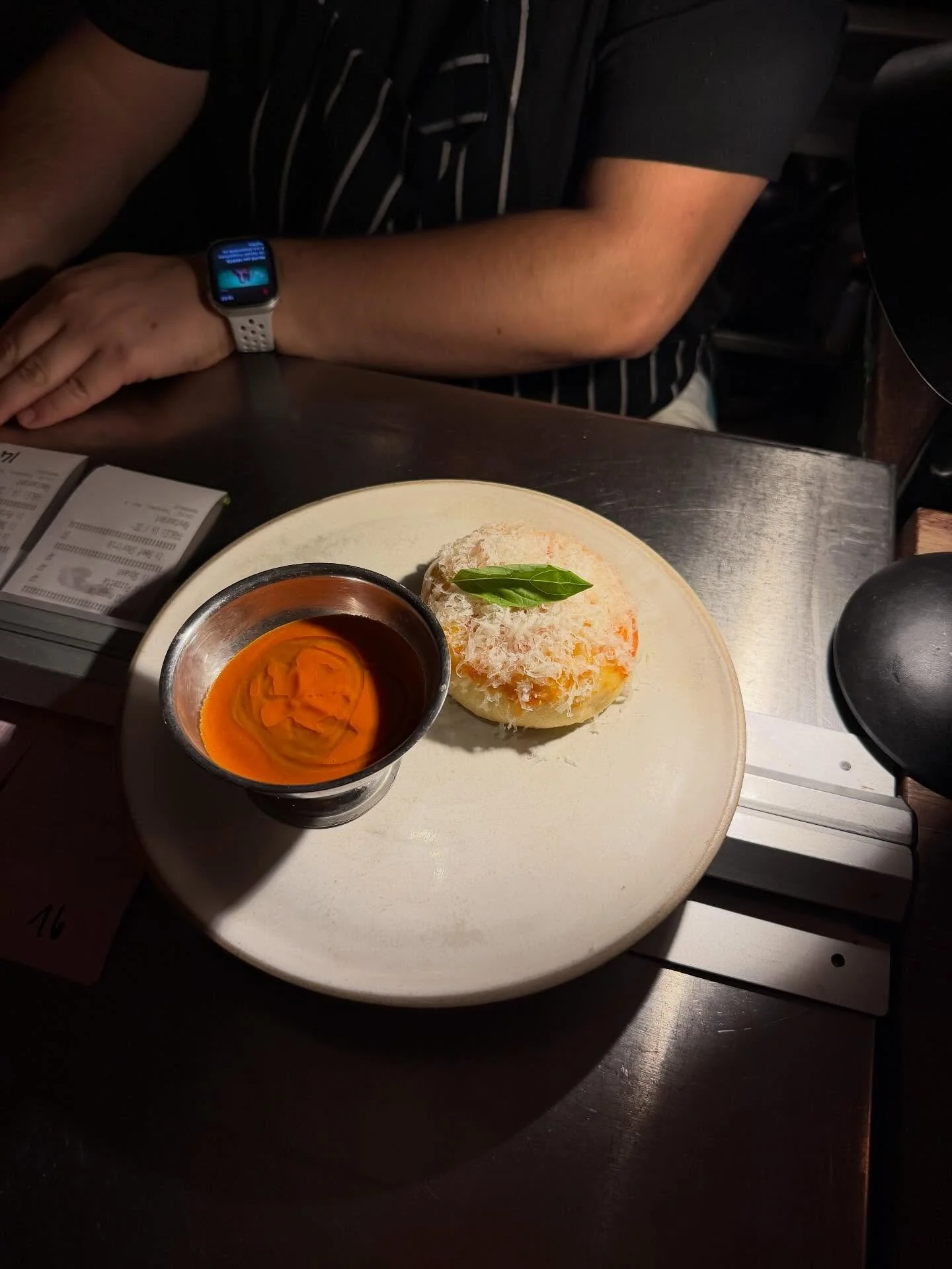 PIZZETTA NINJA 🥷🍕
&lsquo;IT&rsquo;S LIKE A STEAM BUN BUT ITS A PiZZA&rsquo;

Et voil&agrave;!

A guest also said last night, &lsquo;it&rsquo;s like a hug&rsquo; !
Ouais! It&rsquo;s soft, it&rsquo;s warm, it&rsquo;s cheesy, it&rsquo;s comfort, it&rs