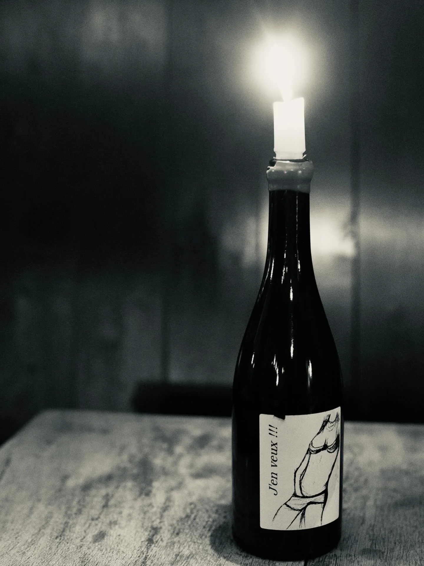 THE BEST MENU YOU COULD DREAM OF TO FINISH THE YEAR 🔥
ONLY A COUPLE OF 4s &amp; 2s LEFT FOR OUR ONLY LUNCH SEATING AT 1PM ON THE 31ST.
BOOKING LINK IN BIO 🥂

THOM HAS CREATED A FABULOUS MENU JUST FOR YOU l, WITH A SURPRISE OR TWO 🤭
@chefthomlemerc