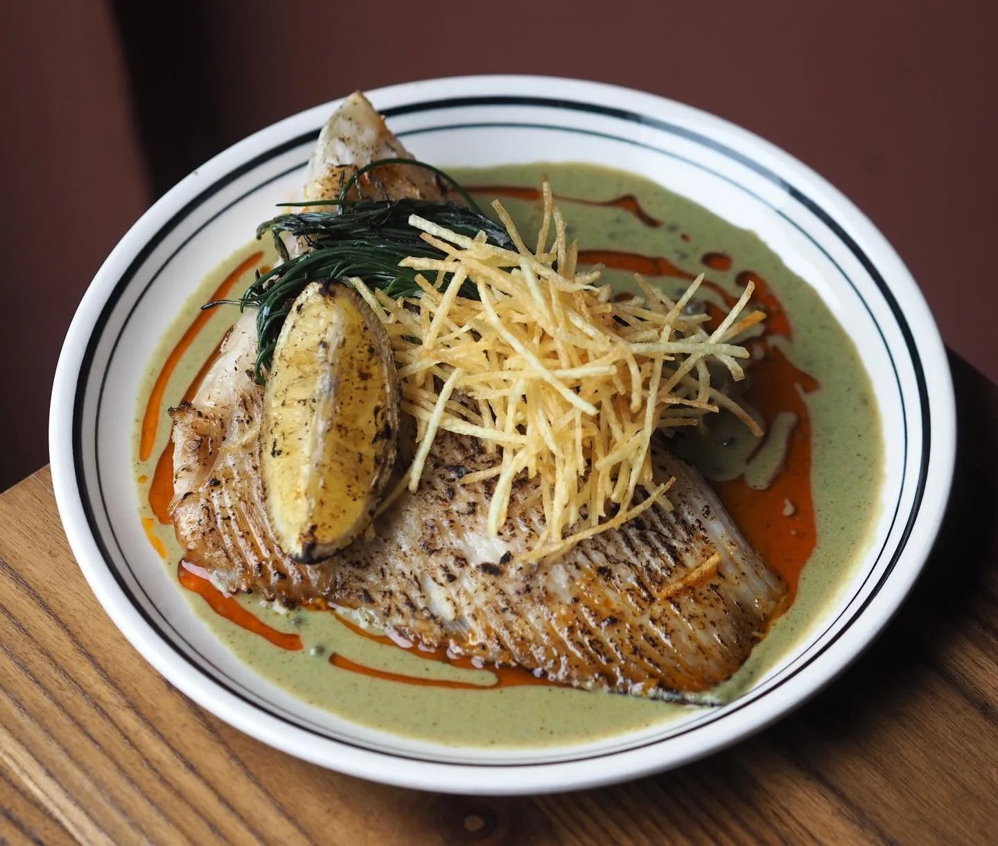 BBQ SKATE WING + GREEN PEPPERCORN + CURRY LEAF SAUCE - FUCKING FIRE DISH ON FROM TONIGHT 

3 WEEKS ONLY 🔥

Welcome to you @firangidining