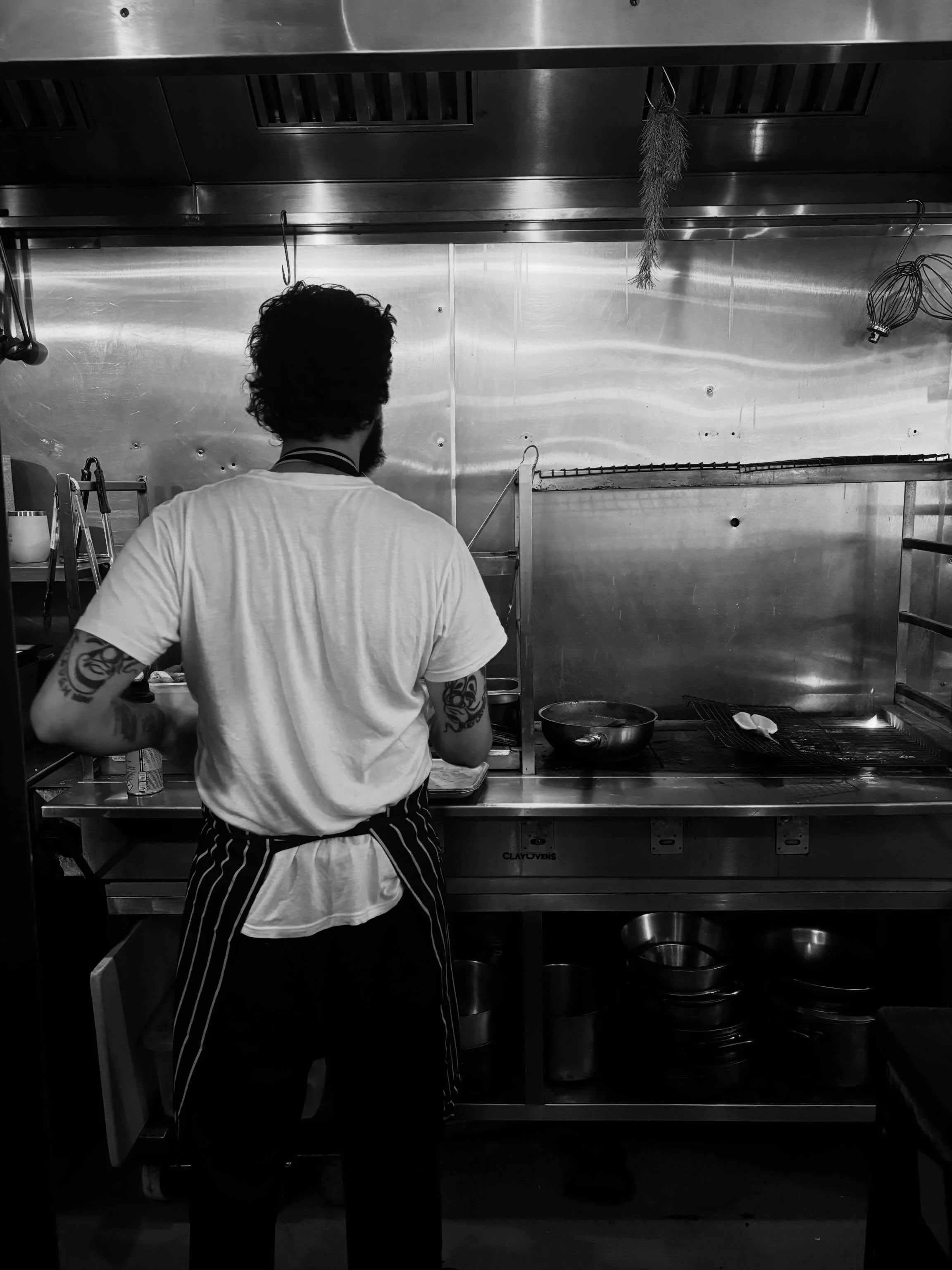 SALUT 👋 CHEFS, THIS IS FOR YOU !

I am looking for someone to take over the kitchen for a few months later this year. I need someone who has previous head chef experience, someone who&rsquo;s creative and who wants to cook bistrot style food. Someon
