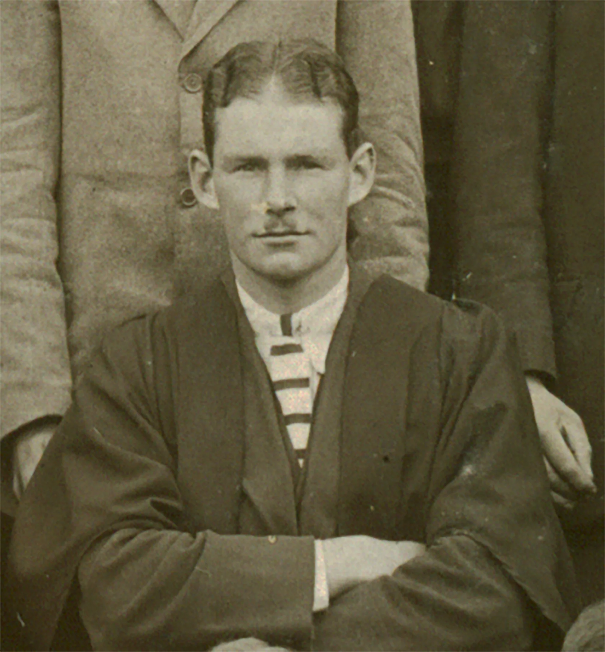 1942_02_14_lywood_ian_school_house_photograph_cropped.jpg