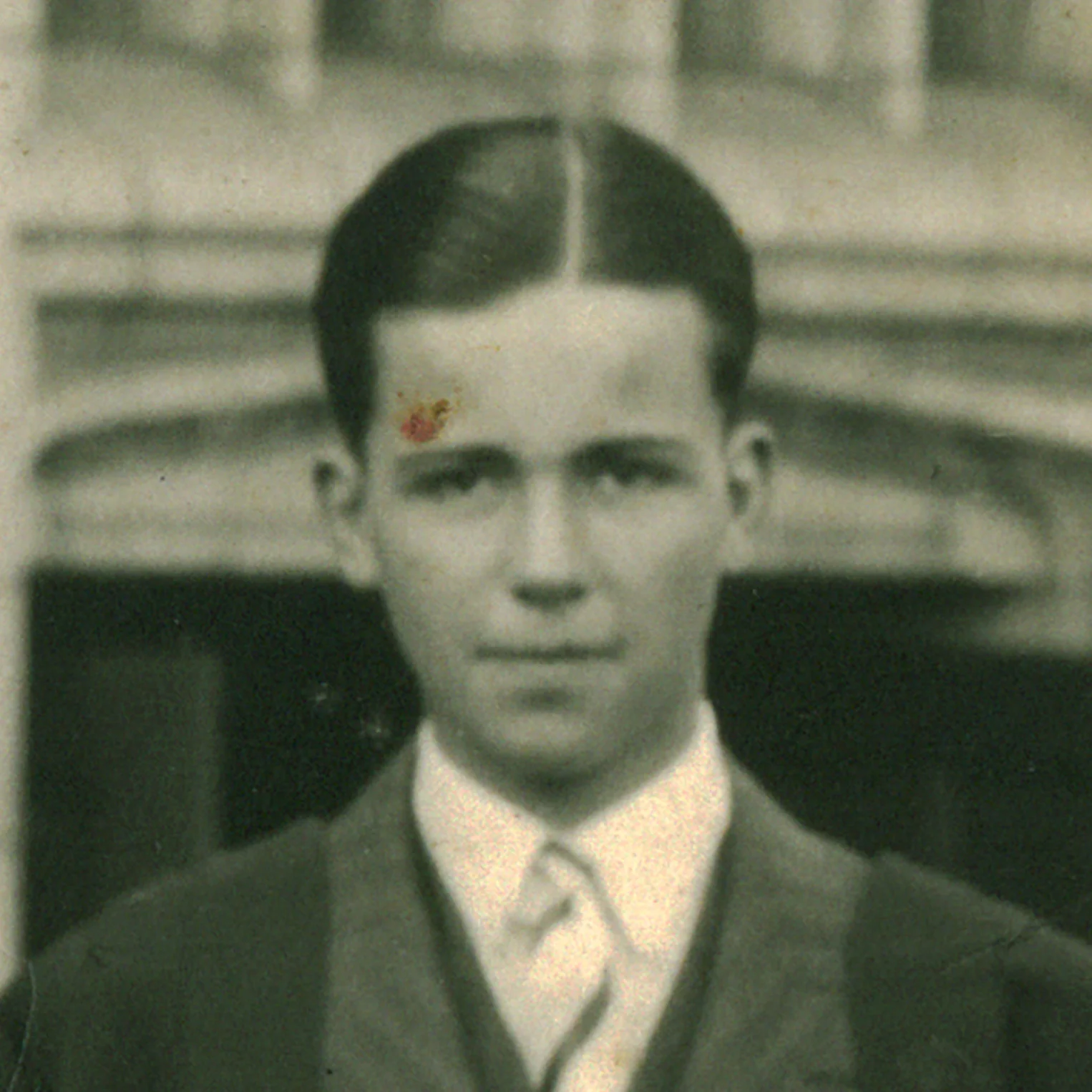 1943_09_19_baxter-phillips_martin_cropped_1933_prefects_photograph.jpg
