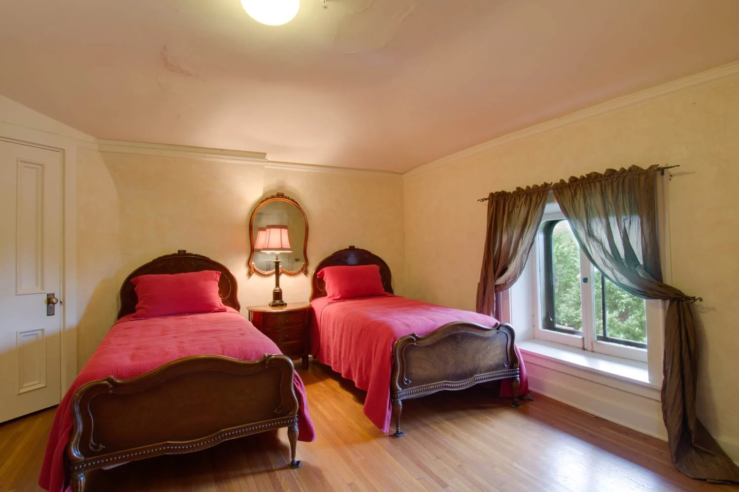 Burbank LivingstonGriggs Mansion Home