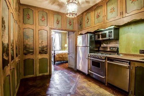 Unit 2 Griggs House Kitchen (2).jpg
